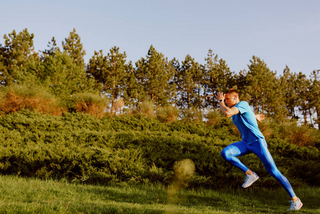 39岁老将签下两年合同，尼克斯的奇招背后有何深意.